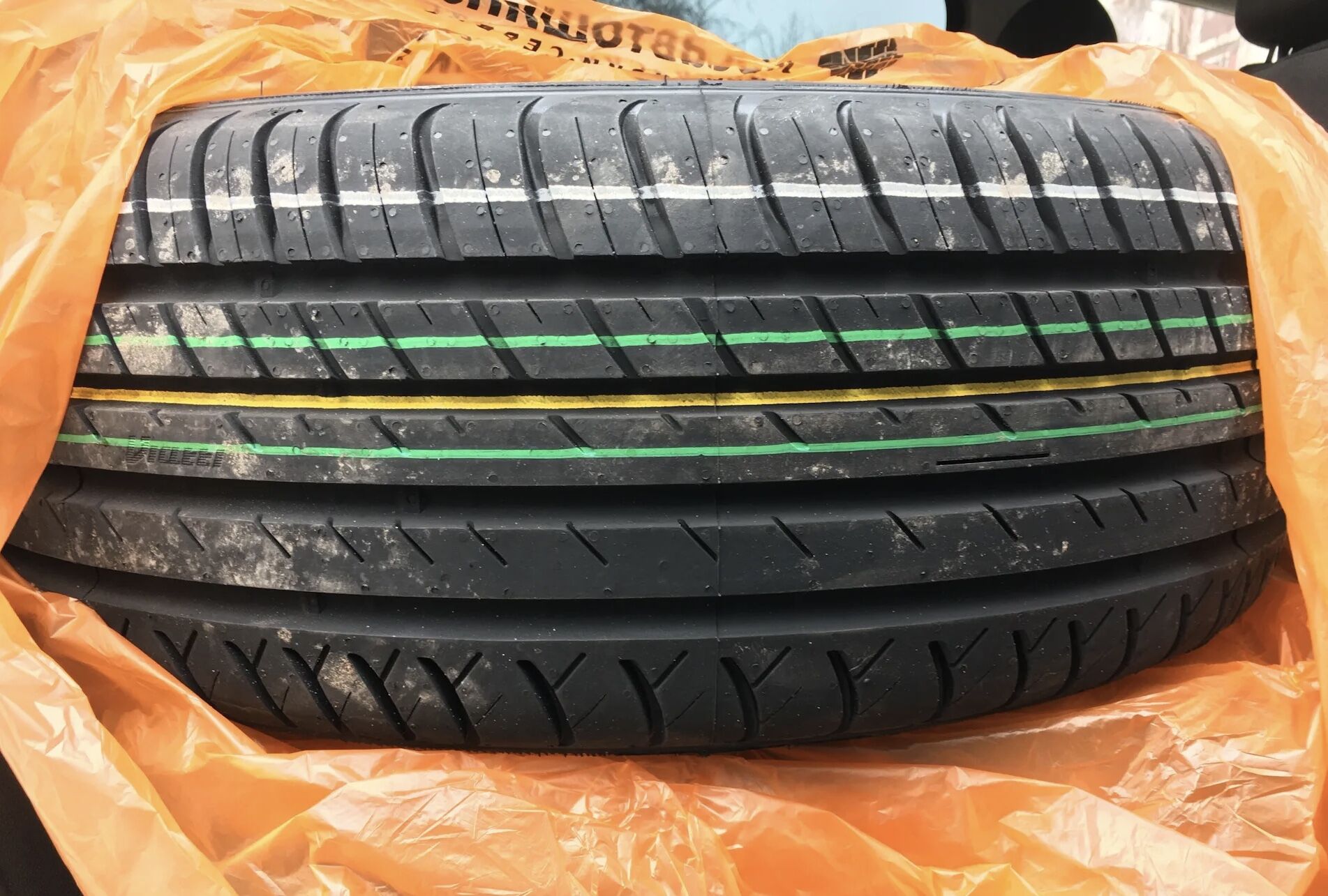 Летние шины Viatti Strada Asimmetrico V-130 205/55R16 91V