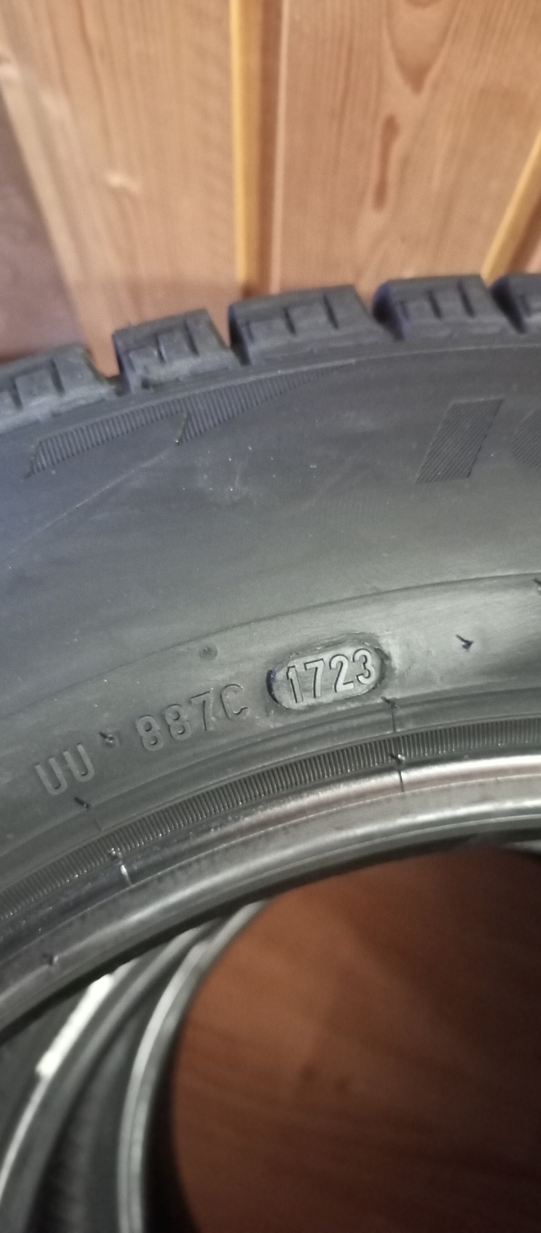 Купить зимние шины PIRELLI Ice Zero Friction 195/65R15 95 T, цены в  Таганроге — интернет-магазин VIRBACauto